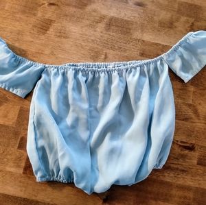🌼 Light blue off the shoulder crop top